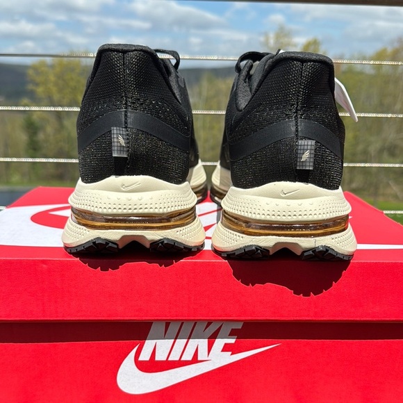 Nike Pegasus PREMIUM - Picture 3 of 7